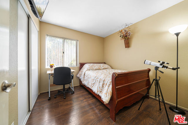 3223 Quarry Road, Palmdale CA: https://media.crmls.org/mediaz/0ae50a29-dd47-4192-a384-0f04b6757f40.jpg