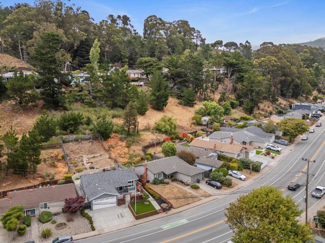 1415 LInda Mar Boulevard, Pacifica CA: https://media.crmls.org/mediaz/0ae537d9-ef2e-409b-9a60-d5baf13308d0.jpg