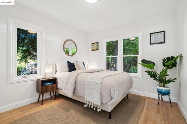716 Cragmont Ave, Berkeley CA: https://media.crmls.org/mediaz/0ae54e80-7e71-4048-a3d7-1804cbfedac4.jpg