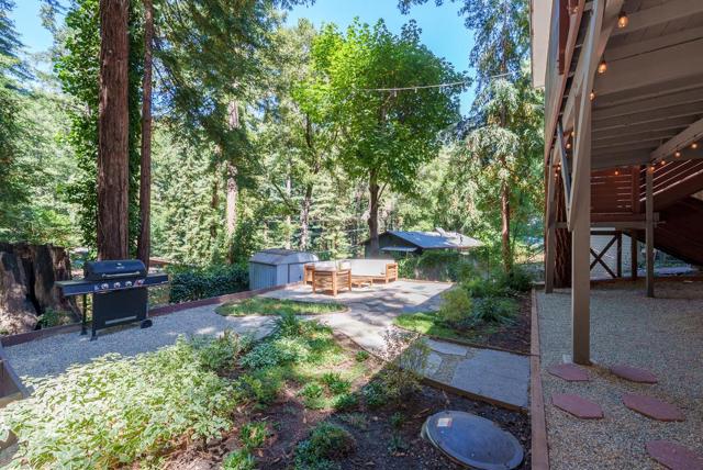 620 Knoll Way, Felton CA: https://media.crmls.org/mediaz/0ae55ed5-af06-454d-91e9-9cf4bf752d5e.jpg