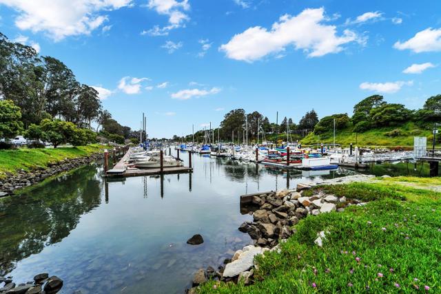 1757 30th Avenue, Santa Cruz CA: https://media.crmls.org/mediaz/0ae63b7a-e852-4e43-8eb5-14ac61fdf1e3.jpg