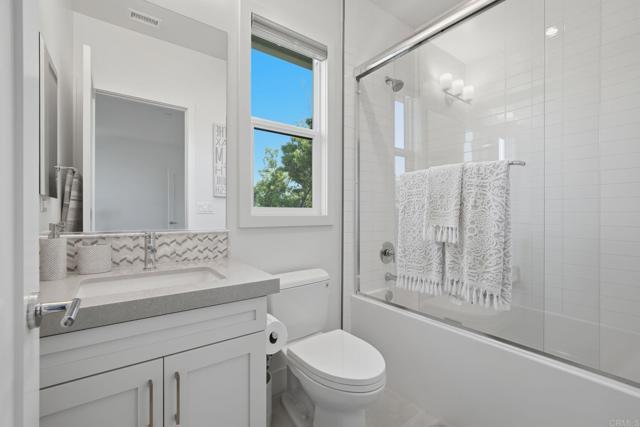 Detail Gallery Image 54 of 74 For 374 Fulvia St, Encinitas,  CA 92024 - 4 Beds | 4/1 Baths