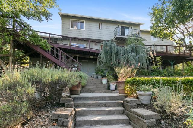 878 Hillcrest Drive, Redwood City CA: https://media.crmls.org/mediaz/0ae6d0d3-207c-4ea5-a1e1-116f6d22695d.jpg