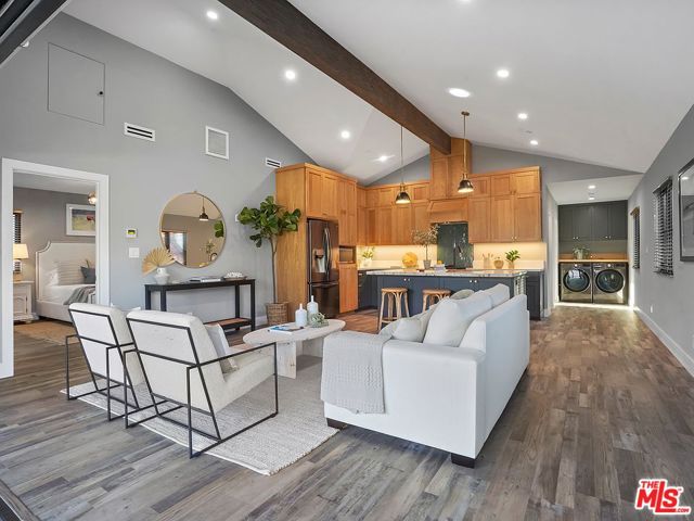2519 Curtis Avenue, Redondo Beach, California 90278, ,Residential Income,Sold,Curtis,25539909