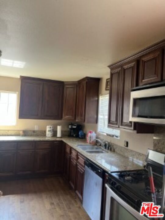 2223 E Oris Street, Compton CA: https://media.crmls.org/mediaz/0ae7ede9-860c-4066-9e3f-ba07de9d5404.jpg