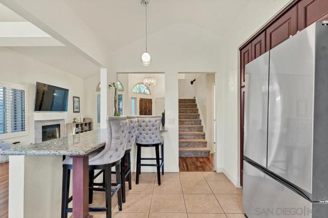1956 Casablanca Ct, Vista CA: https://media.crmls.org/mediaz/0ae96c9a-40f7-487d-8c08-d95de811f19f.jpg
