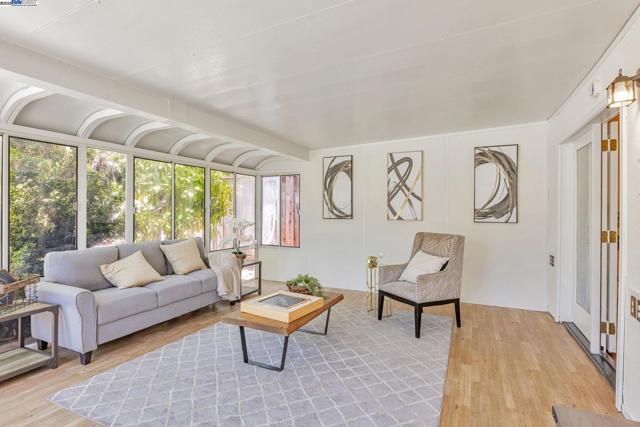 4243 Nerissa Cir, Fremont CA: https://media.crmls.org/mediaz/0ae97bea-137d-4f7f-ae11-5974fbea88da.jpg