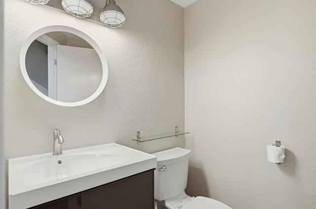 7067 Mount Vernon Way, Gilroy CA: https://media.crmls.org/mediaz/0aeb2b22-5784-471b-a437-1604e1c08131.jpg