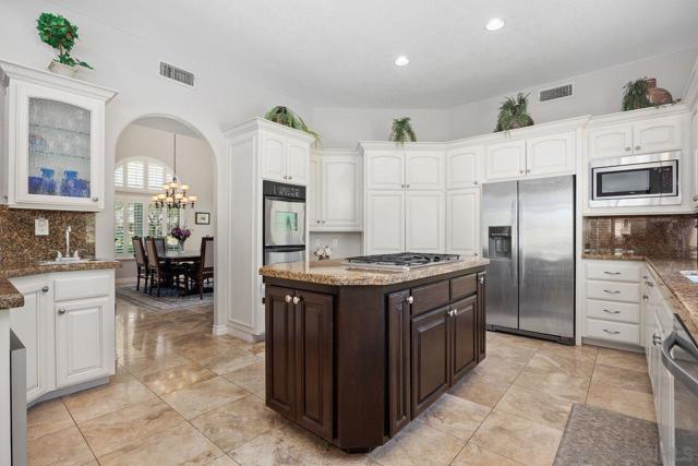 16274 COUNTRY DAY ROAD, Poway CA: https://media.crmls.org/mediaz/0aec676d-34cf-4cd7-a495-4e42e93b1673.jpg