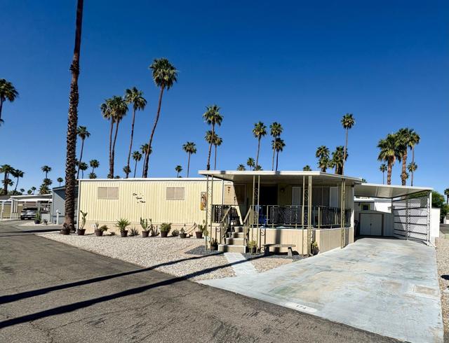 174 Coyote, Cathedral City CA: https://media.crmls.org/mediaz/0aece409-08d6-4621-b5c2-c49d24042cf3.jpg