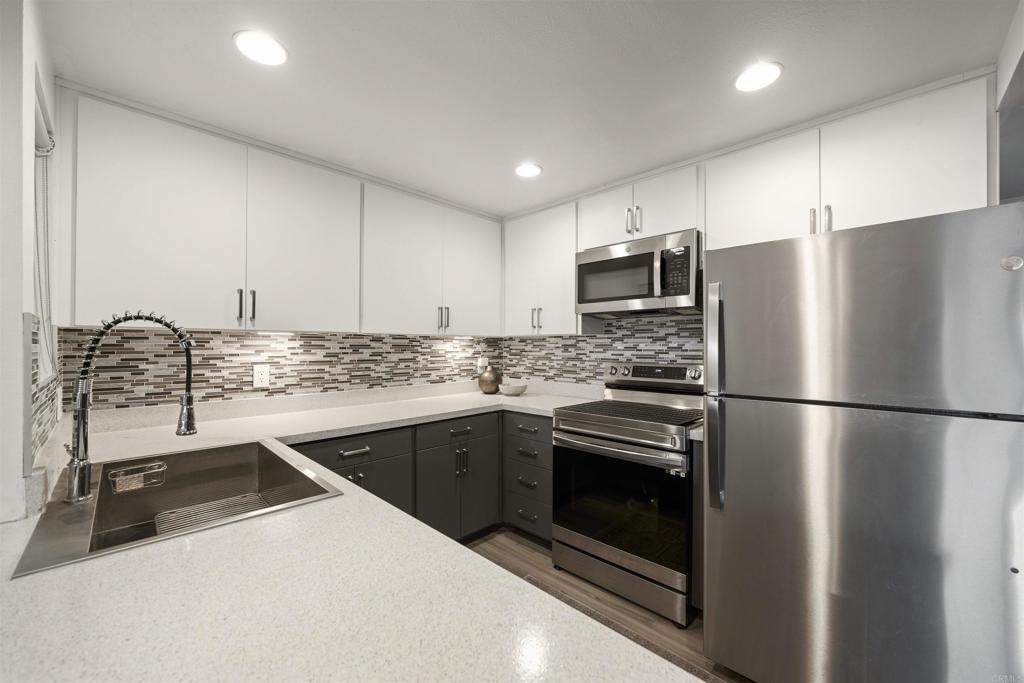 475 Midway Drive - photo 12