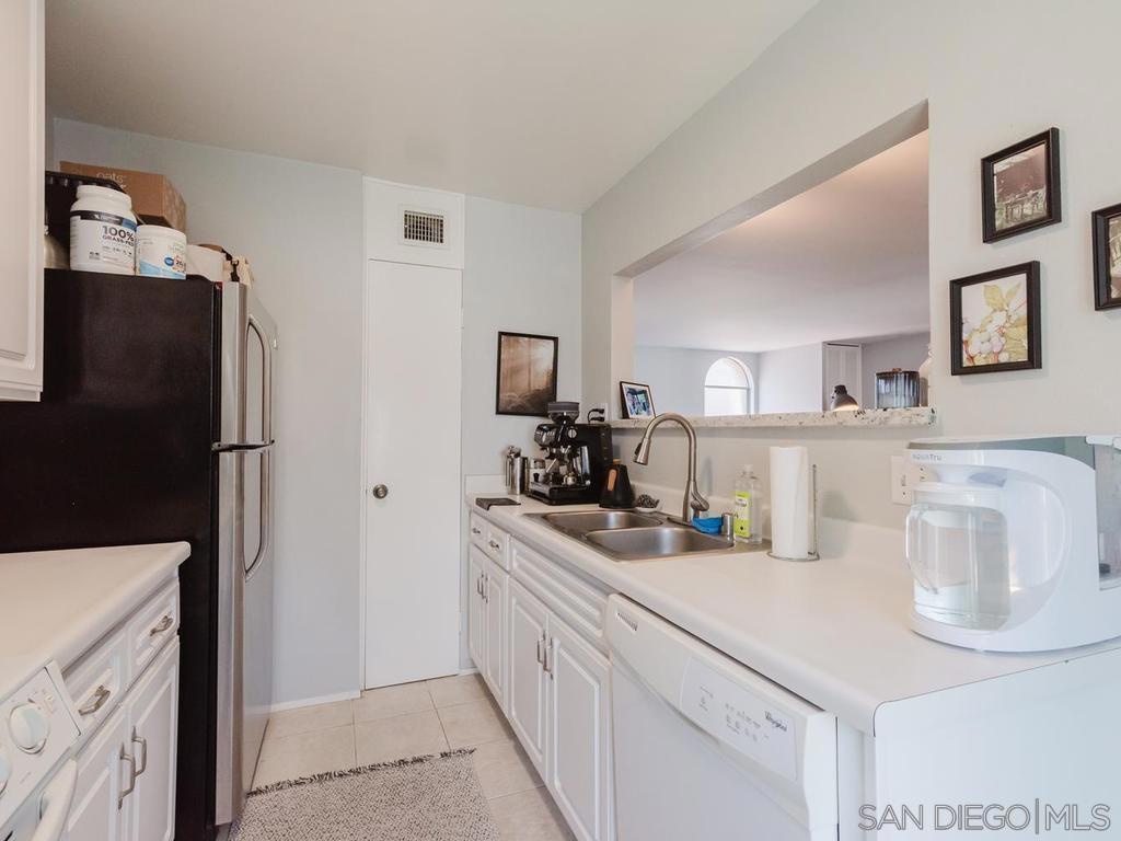 4837 Collwood Blvd - photo 10