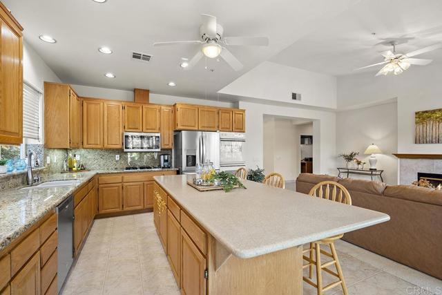 Image 12 of 50 For 1918 Cresthaven Drive