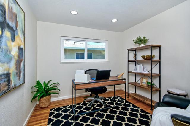 1431 Sierra Creek Way, San Jose CA: https://media.crmls.org/mediaz/0af00fd1-15bc-4d84-9333-bb0dd5397ffc.jpg