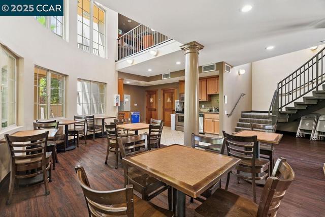 1315 Alma Ave, Walnut Creek CA: https://media.crmls.org/mediaz/0af0457d-2209-4da0-8c20-0dd47387e7cc.jpg