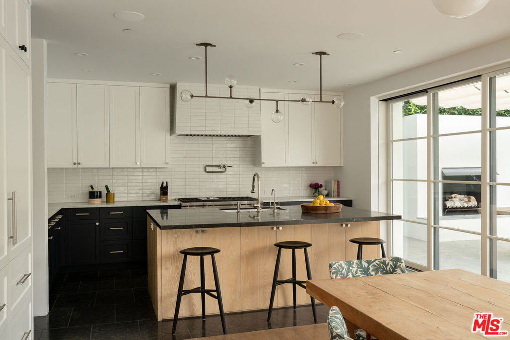 MLS #25602681 image #13