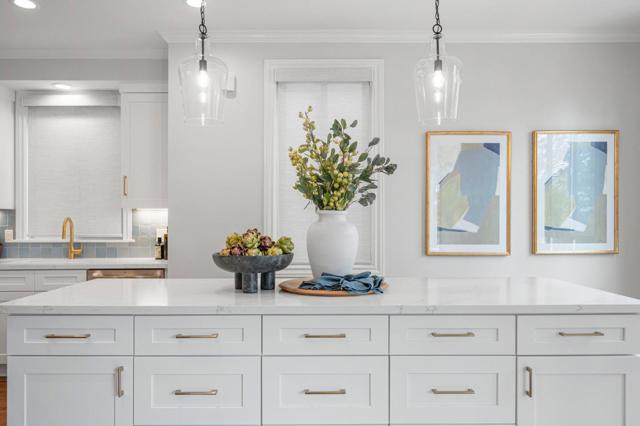 107 Knockash, San Francisco CA: https://media.crmls.org/mediaz/0af1c39f-c387-4cea-a11f-317ec808bd2e.jpg
