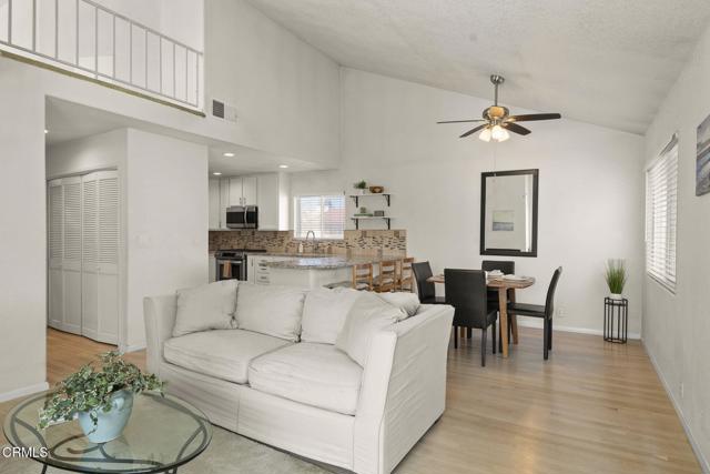 Detail Gallery Image 9 of 44 For 5125 Wooley Rd #5,  Oxnard,  CA 93035 - 2 Beds | 2 Baths