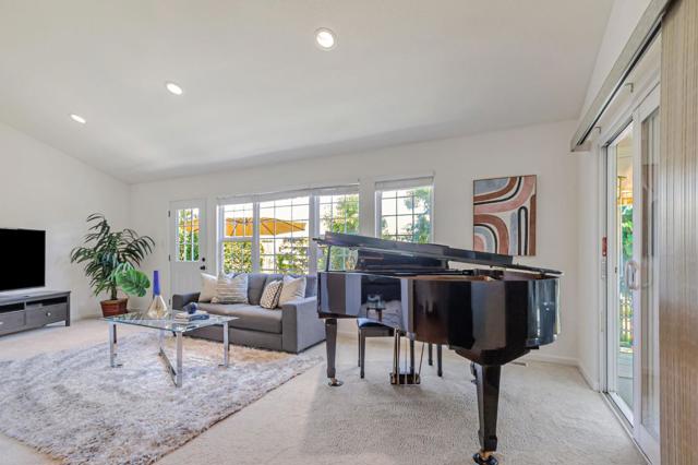 5140 Trade Wind Lane, Fremont CA: https://media.crmls.org/mediaz/0af4d0c4-2ea8-4554-8735-53f2ea501ec2.jpg