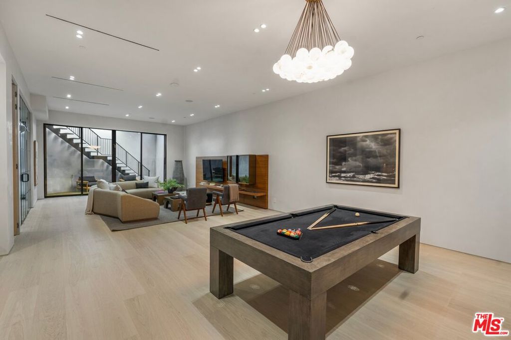 MLS #25600081 image #22