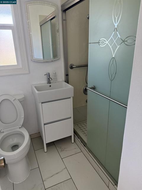 2103 Visalia Ave, Richmond CA: https://media.crmls.org/mediaz/0af6472b-aa34-4b9a-b1ea-57149d96dbd0.jpg