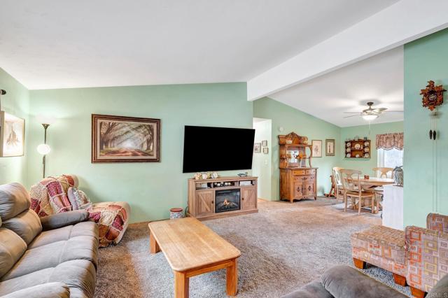 Detail Gallery Image 14 of 52 For 707 Lilac Ranch Rd, Alpine,  CA 91901 - 4 Beds | 2 Baths