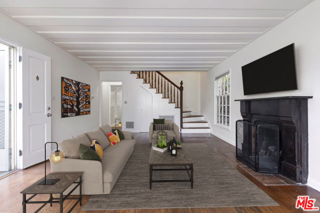 Drew Fenton | 271 Beloit Avenue Los Angeles CA | MLS: 7455926