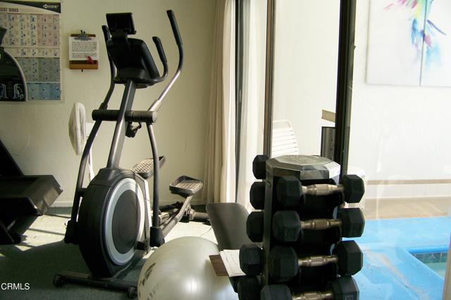 975 W Telegraph Road, Santa Paula CA: https://media.crmls.org/mediaz/0af79f82-f46e-4cb6-b90e-0f9a49958985.jpg