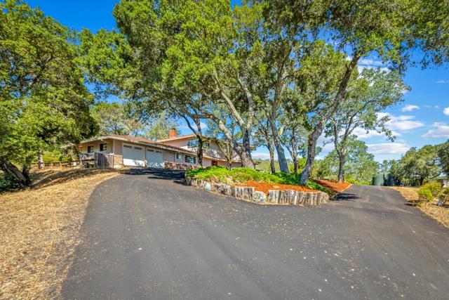 15805 Uvas Road, Morgan Hill CA: https://media.crmls.org/mediaz/0af7c916-a7d7-4e3e-92c4-f337a3e9628d.jpg