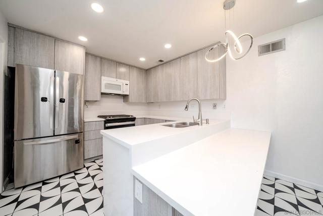 Image 6 of 22 For 8426 Summerdale Rd  Unit C