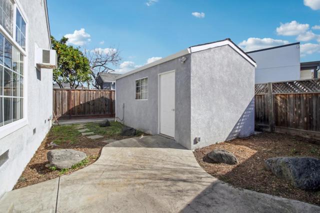 28250 Pacific Street, Hayward CA: https://media.crmls.org/mediaz/0af82c7b-8acf-4d86-ac80-3d2a017ffa97.jpg