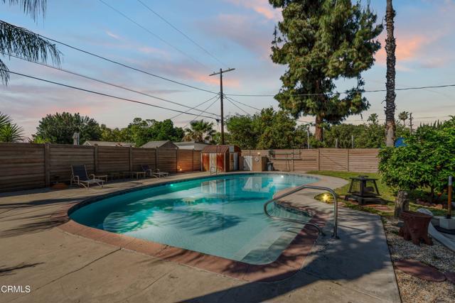 Detail Gallery Image 28 of 37 For 17448 Keswick St, Northridge,  CA 91325 - 3 Beds | 1 Baths