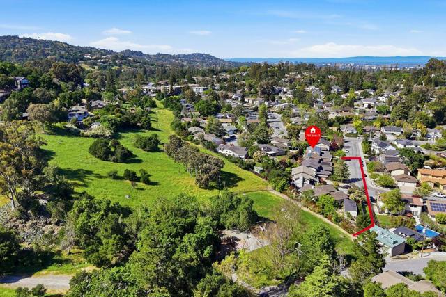 764 Bain Place, Redwood City CA: https://media.crmls.org/mediaz/0af9641b-a08d-4879-8ccd-70c0dcf43304.jpg