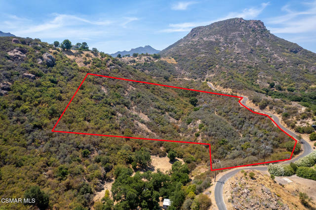 115 Carlisle Road, Westlake Village CA: https://media.crmls.org/mediaz/0af9cf26-8e93-4140-b3e4-e9d453ee7a20.jpg