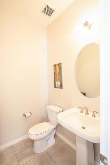 67424 Zuni Court Court, Cathedral City CA: https://media.crmls.org/mediaz/0afaa09f-a43b-4260-8d23-0fdcf8b9a8ee.jpg