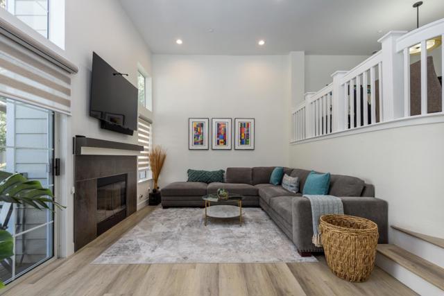 1 Passage Lane, Redwood City CA: https://media.crmls.org/mediaz/0afb7bcd-b763-4fa7-8a84-35ad9ad860a1.jpg