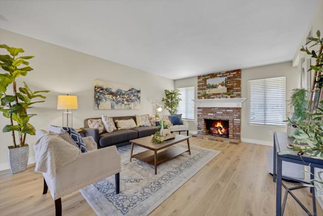 13710 Ahwahnee Way, Poway CA: https://media.crmls.org/mediaz/0afb7c20-45f0-430b-88d0-808b7a240e39.jpg