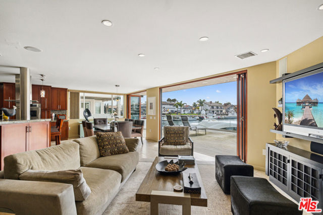 2261 Monaco Drive photo 2