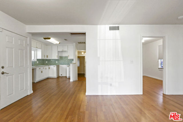 1204 Smith Place, Long Beach, California 90806, 3 Bedrooms Bedrooms, 0 ,1 BathroomBathrooms,Single Family Residence,For Sale,Smith,0,25631795