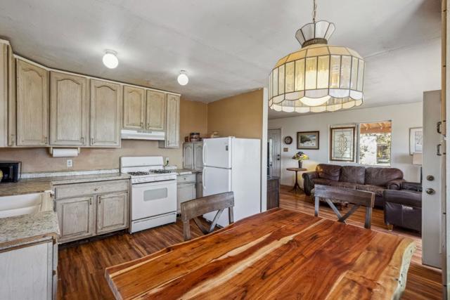 6787 Croy Road, Morgan Hill CA: https://media.crmls.org/mediaz/0afcb10f-47c7-4192-abc8-f9142180e181.jpg