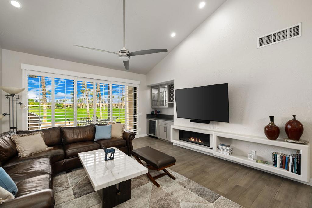 38659 Nasturtium Way