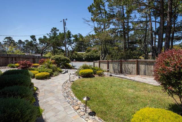 4117 Sunridge Road, Pebble Beach CA: https://media.crmls.org/mediaz/0afd5faf-800c-47e5-801e-10150d63ada2.jpg