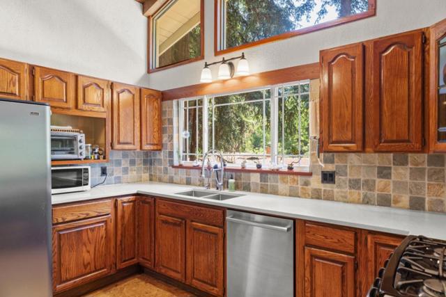 660 Dickinson Avenue, Ben Lomond CA: https://media.crmls.org/mediaz/0afe62f2-a1b8-4e1f-a46f-2f6cd689a857.jpg