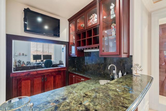 6415 Moores Avenue, Newark CA: https://media.crmls.org/mediaz/0afeabba-f827-46da-a7ba-280ba991c48e.jpg