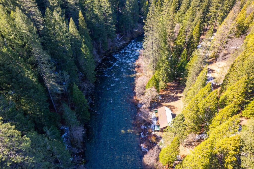 https://media.crmls.org/mediaz/0b001382-85e4-4dba-bbb3-6c436325a58f.jpg?preset=X-Large