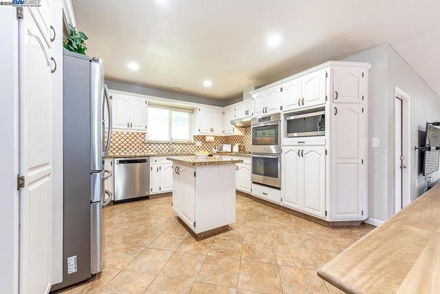Image 16 of 56 For 4732 Loretta Way