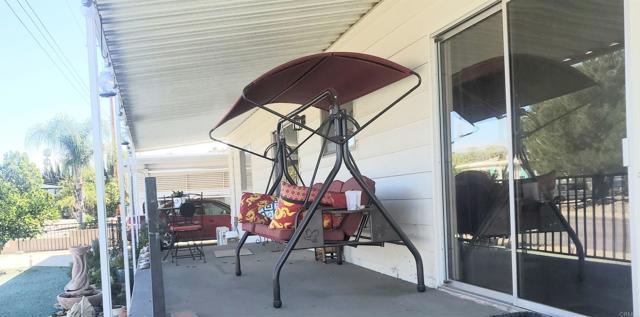 Detail Gallery Image 10 of 43 For 26056 Butterfly Palm Dr, Homeland,  CA 92548 - 2 Beds | 2 Baths