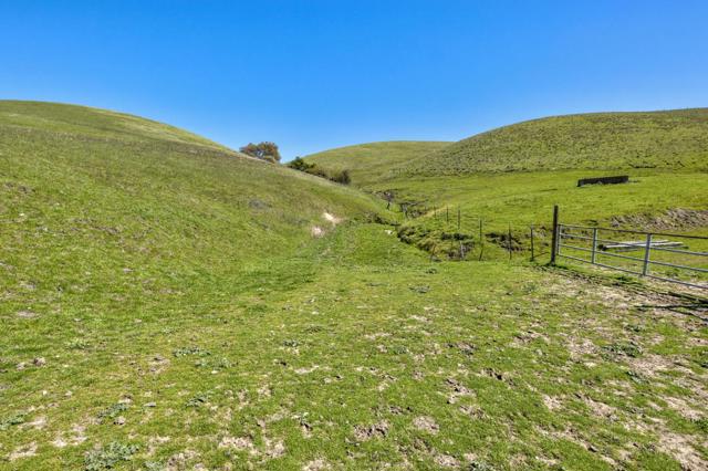 0 Bella Madeira Lane, San Jose CA: https://media.crmls.org/mediaz/0b0193ae-d334-4efd-b2f9-c6b4e7b7c59c.jpg