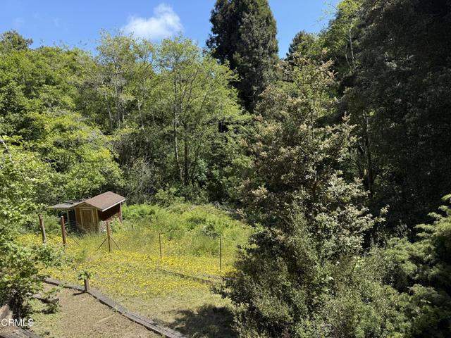 32691 Pearl Drive, Fort Bragg CA: https://media.crmls.org/mediaz/0b0292ea-314a-495f-9a3b-c8ab20340cf9.jpg