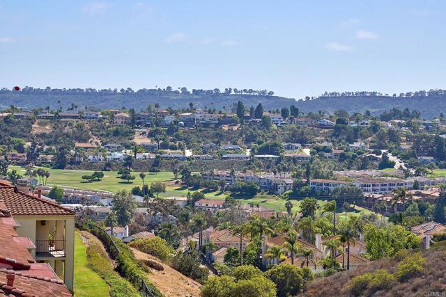 3116 Vista Bonita, Carlsbad CA: https://media.crmls.org/mediaz/0b02e56e-fed9-4edc-b9b8-0c7009e3c928.jpg
